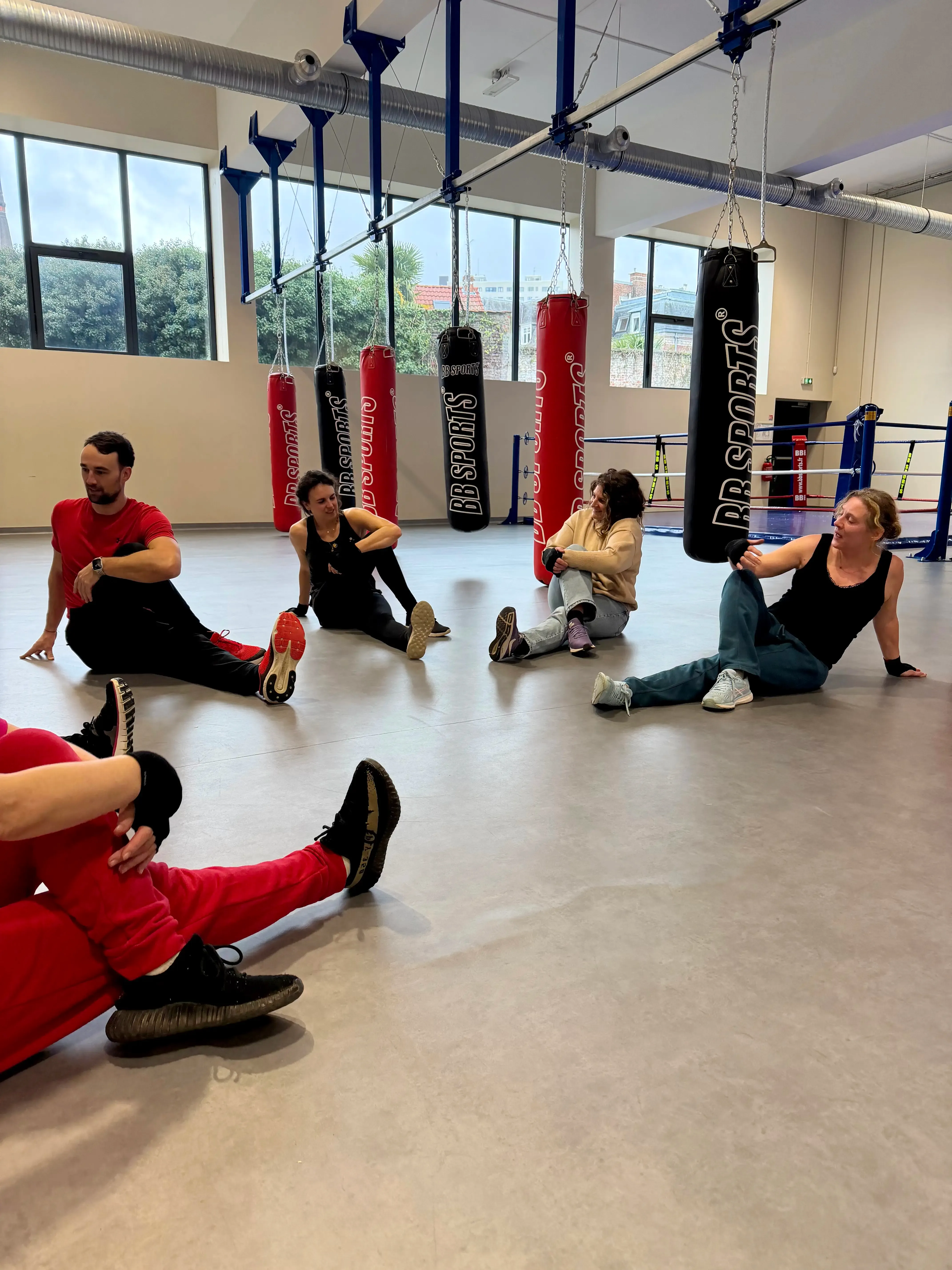 Entraînement de boxe encadré par un professionnel